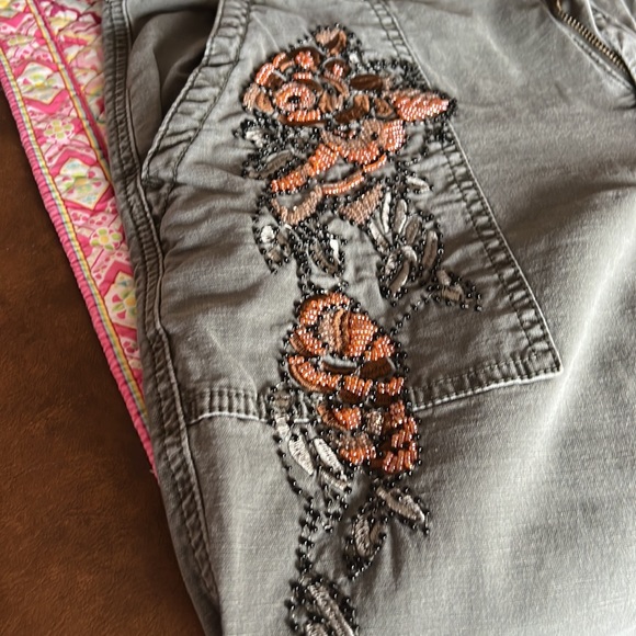 Anthropologie The Wanderer 29 - Picture 3 of 3